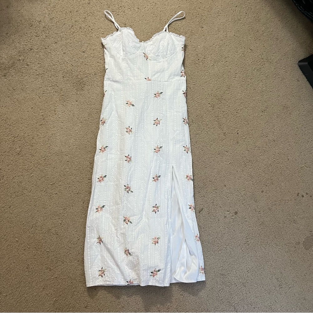 *SOLD* White Floral Dress